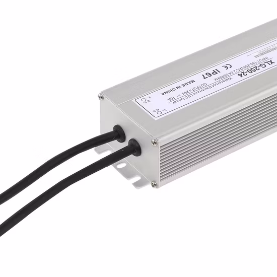 Alimentatore Switching con Driver LED a Uscita Singola 12V 15A 180W per Striscia LED e Telecamera di Sicurezza